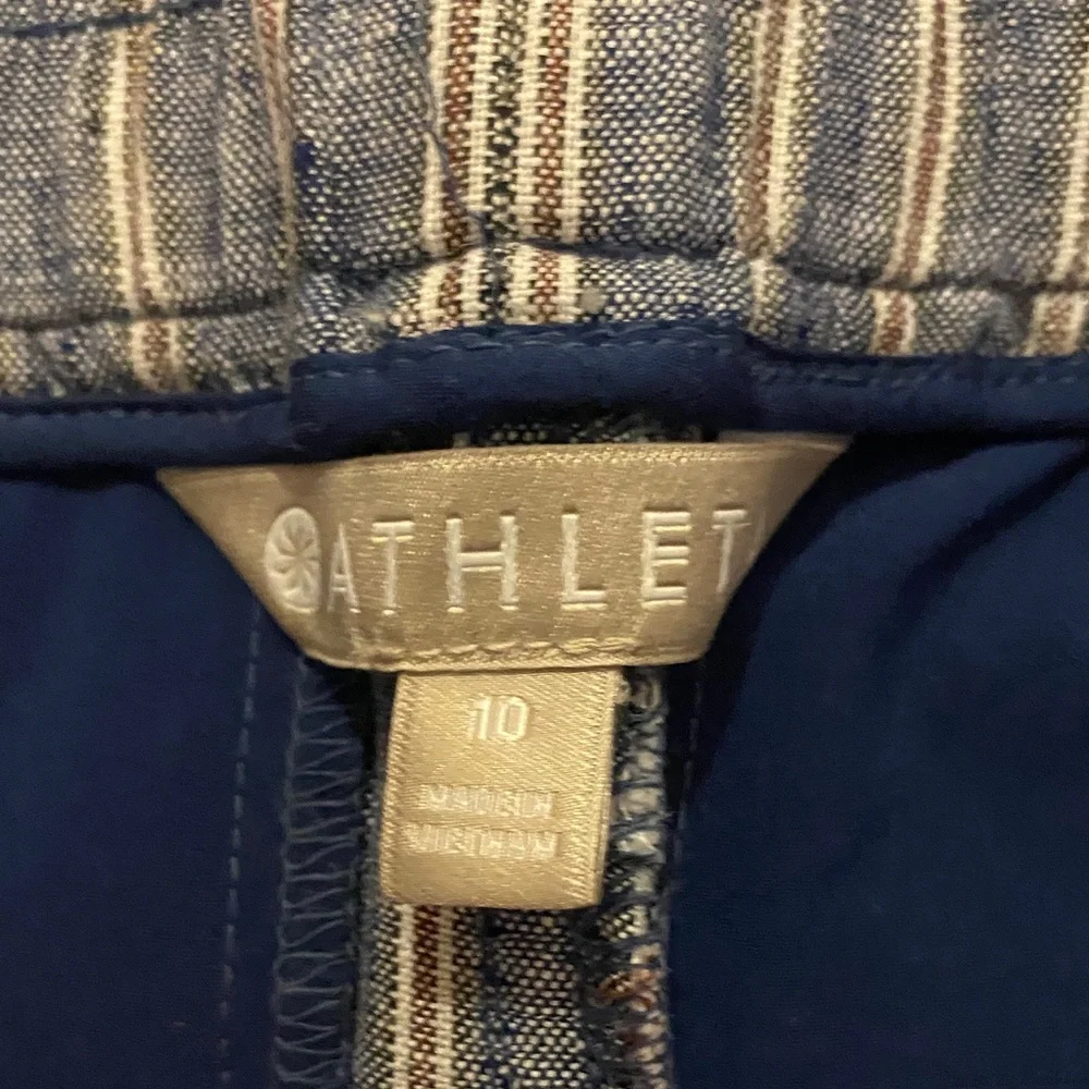 Athleta Blue Striped High Waist Shorts - Picture 2 of 7